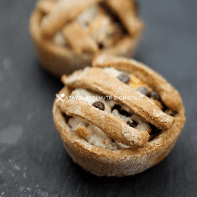 crostatina integrale ricotta e gocce di cioccolato