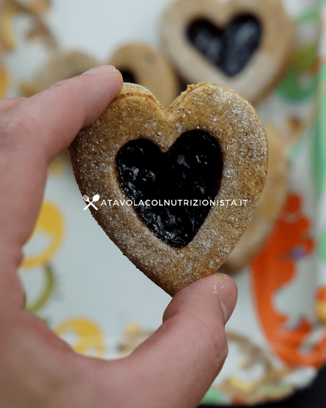 Ricetta Light Biscotti di San Valentino Integrali – A Tavola col  Nutrizionista