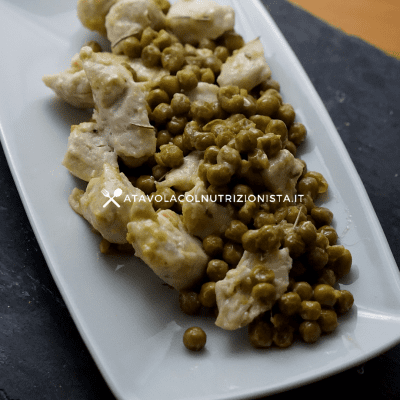 pollo e piselli