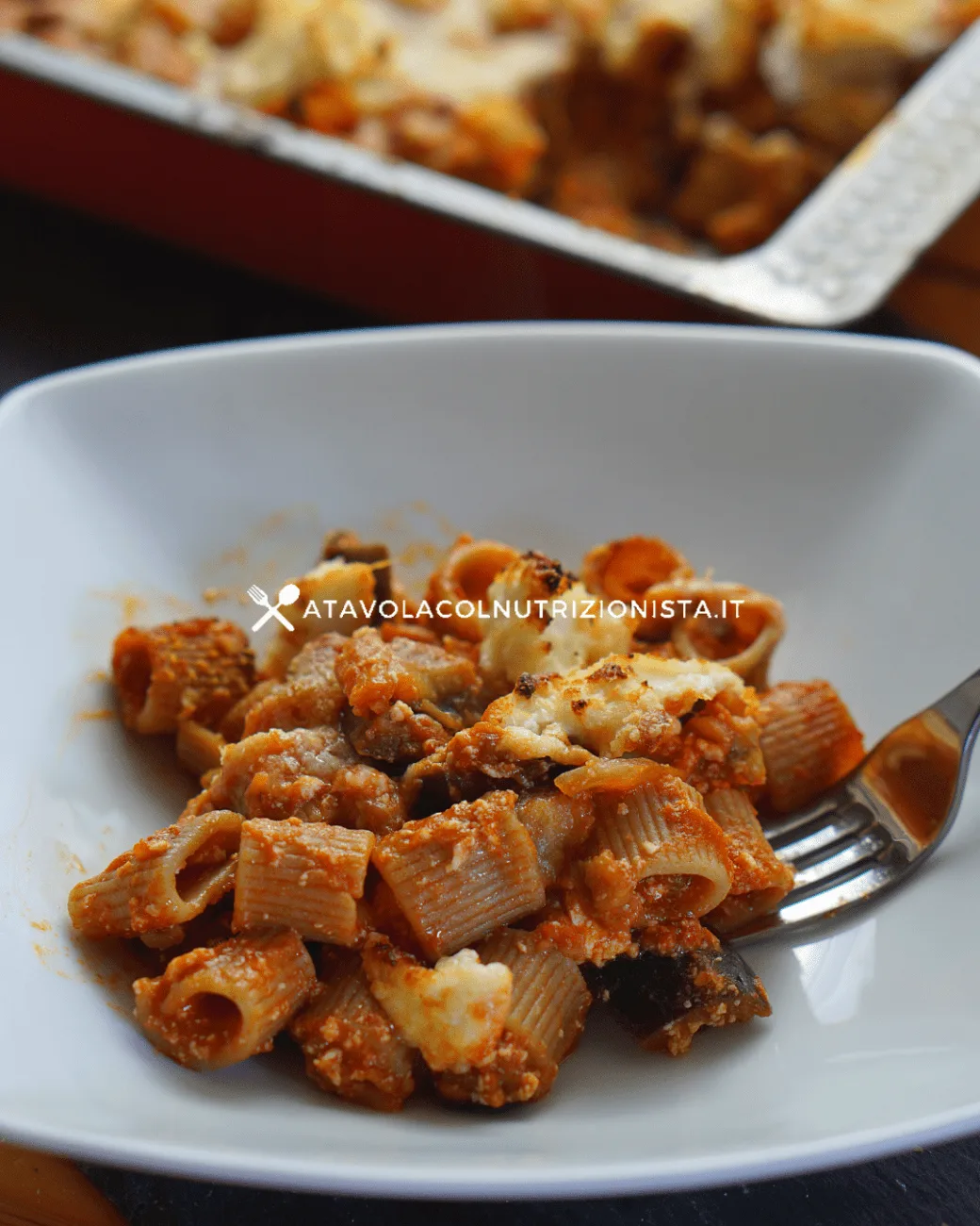 Pasta integrale al forno con ricotta e melanzane