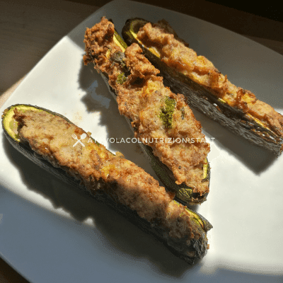 zucchine ripiene di carne e patate
