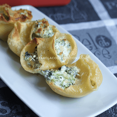 Conchiglioni Ripieni con Ricotta e Broccoli