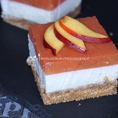 cheesecake alle pesche senza zuccheri aggiunti