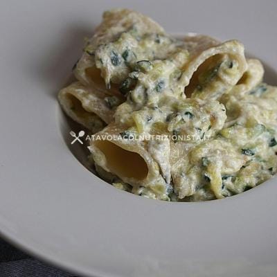 paccheri con ricotta e zucchine