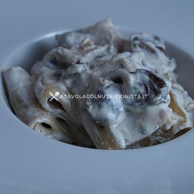ricetta paccheri funghi porcini e ricotta