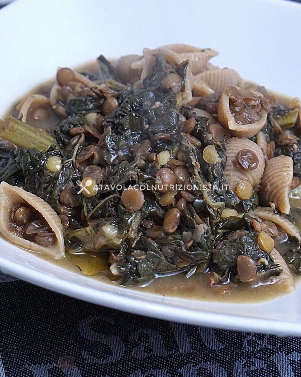Pasta Integrale con Lenticchie e Cavolo Nero