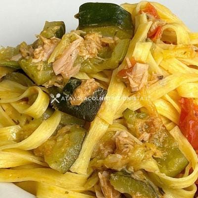 ricetta Pasta con Tonno, Pomodorini e Zucchine