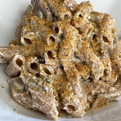 Pasta Integrale con Funghi, Crema di Ricotta e Pangrattato