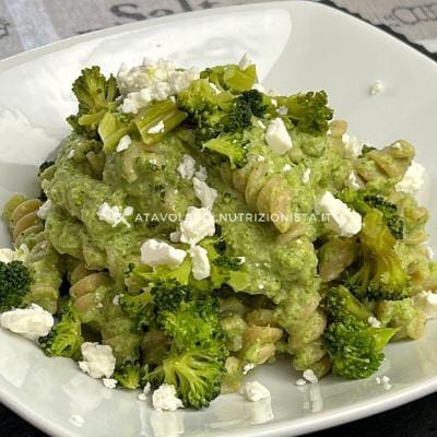 ricetta Pasta Integrale Cremosa con Broccoli e Feta