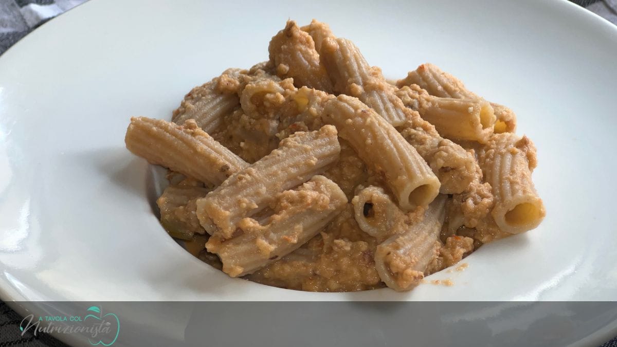 Un Viaggio nel Gusto: Pasta con Crema di Melanzane e Pomodori Secchi