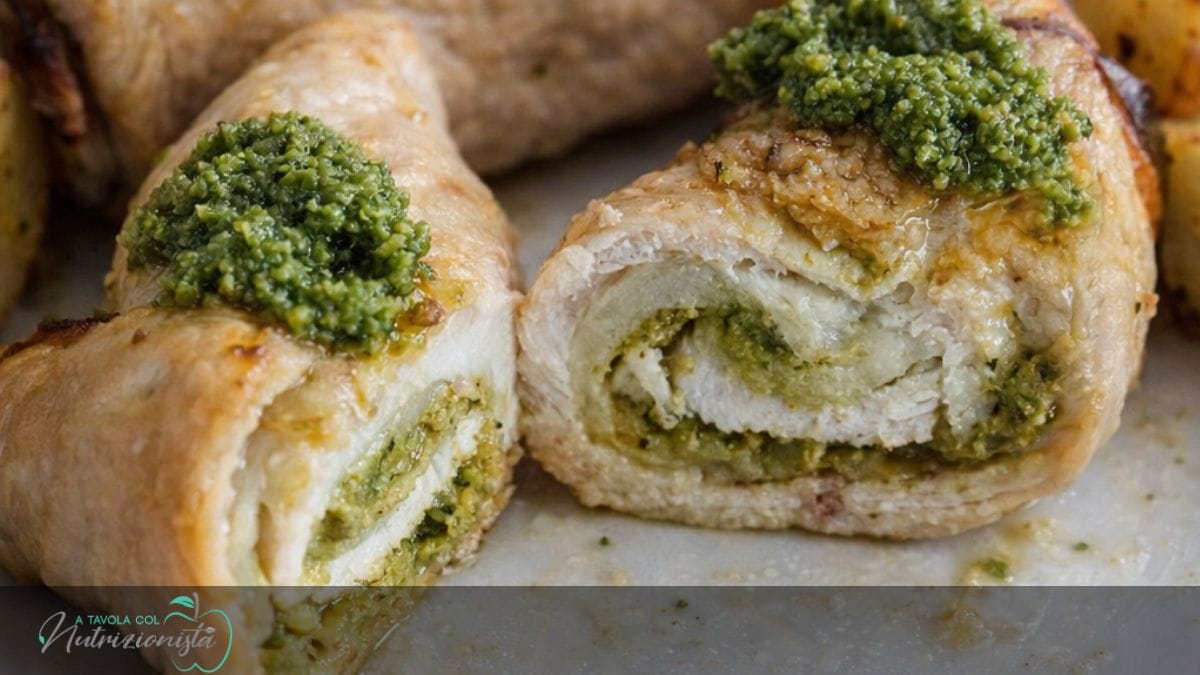 Involtini di Petto di Pollo con Melanzane e Pesto: ricetta light e gustosa